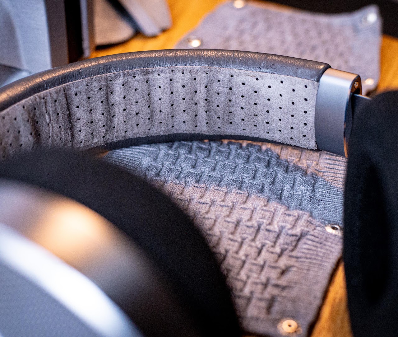 Close view of the Focal Clear headband padding